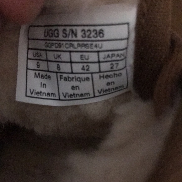 Ugg’s Boots (Mens) - Picture 3 of 3